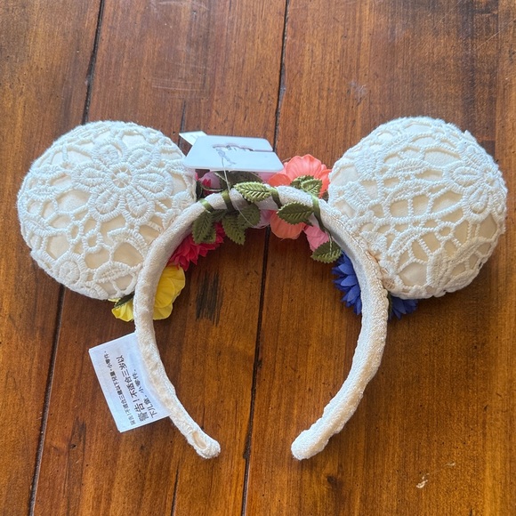 Disney White Lace Ears with Floral Accents (NWT) - Picture 3 of 10